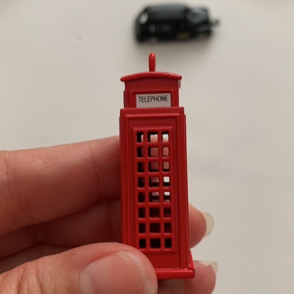 Set of five London trinkets made of metal - Picture 4 of 5